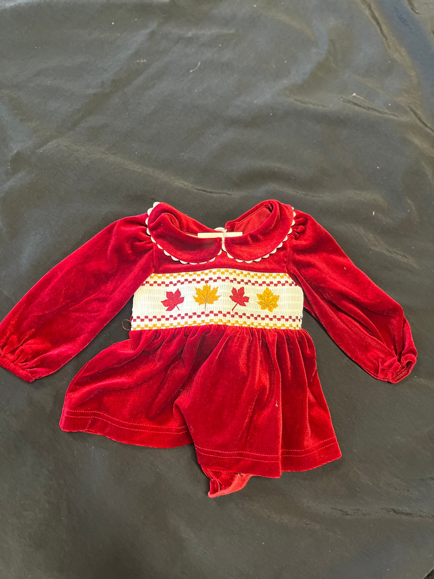 Red Velvet Leaves Bubble