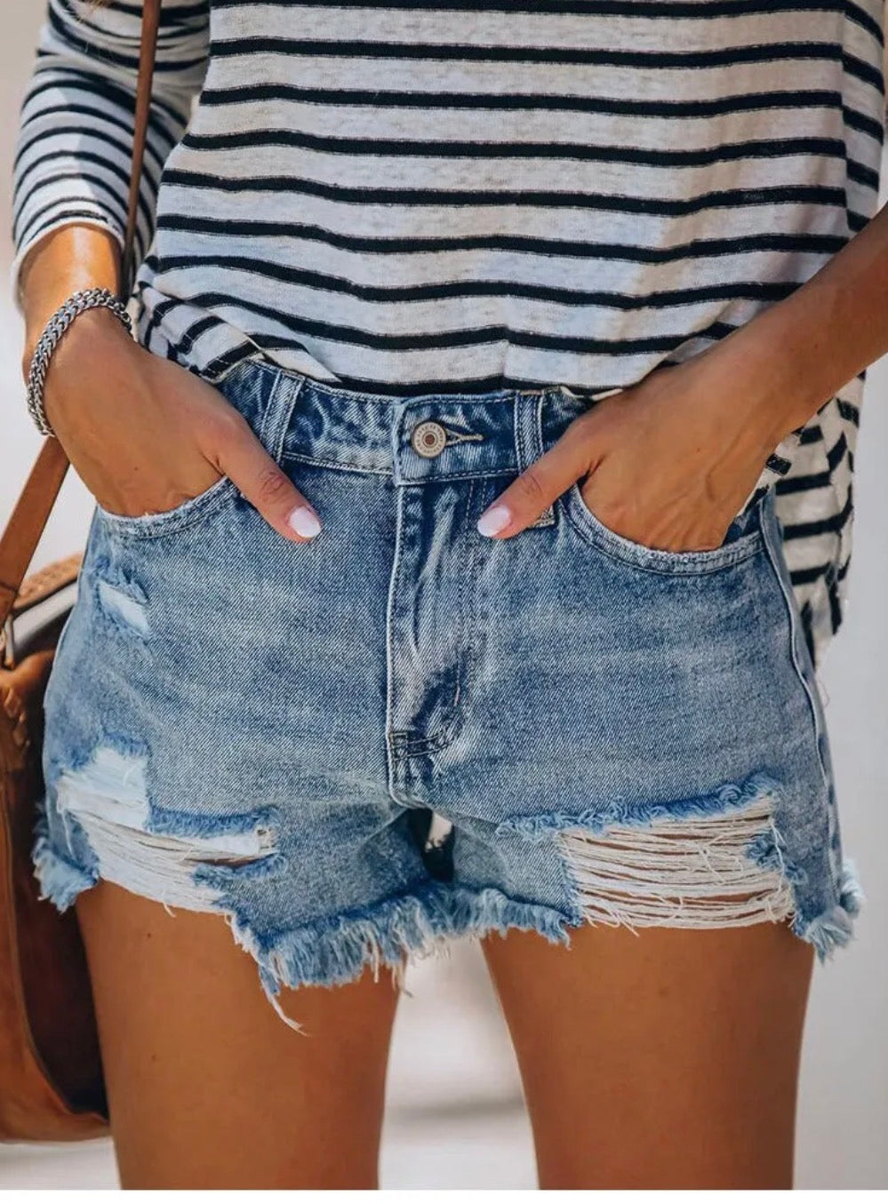 Stretched Destroyed Fringed Denim Shorts