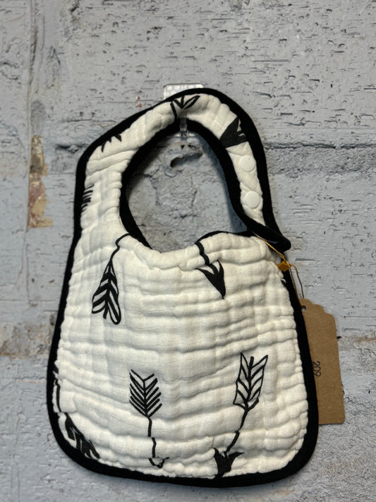 Arrow Bib
